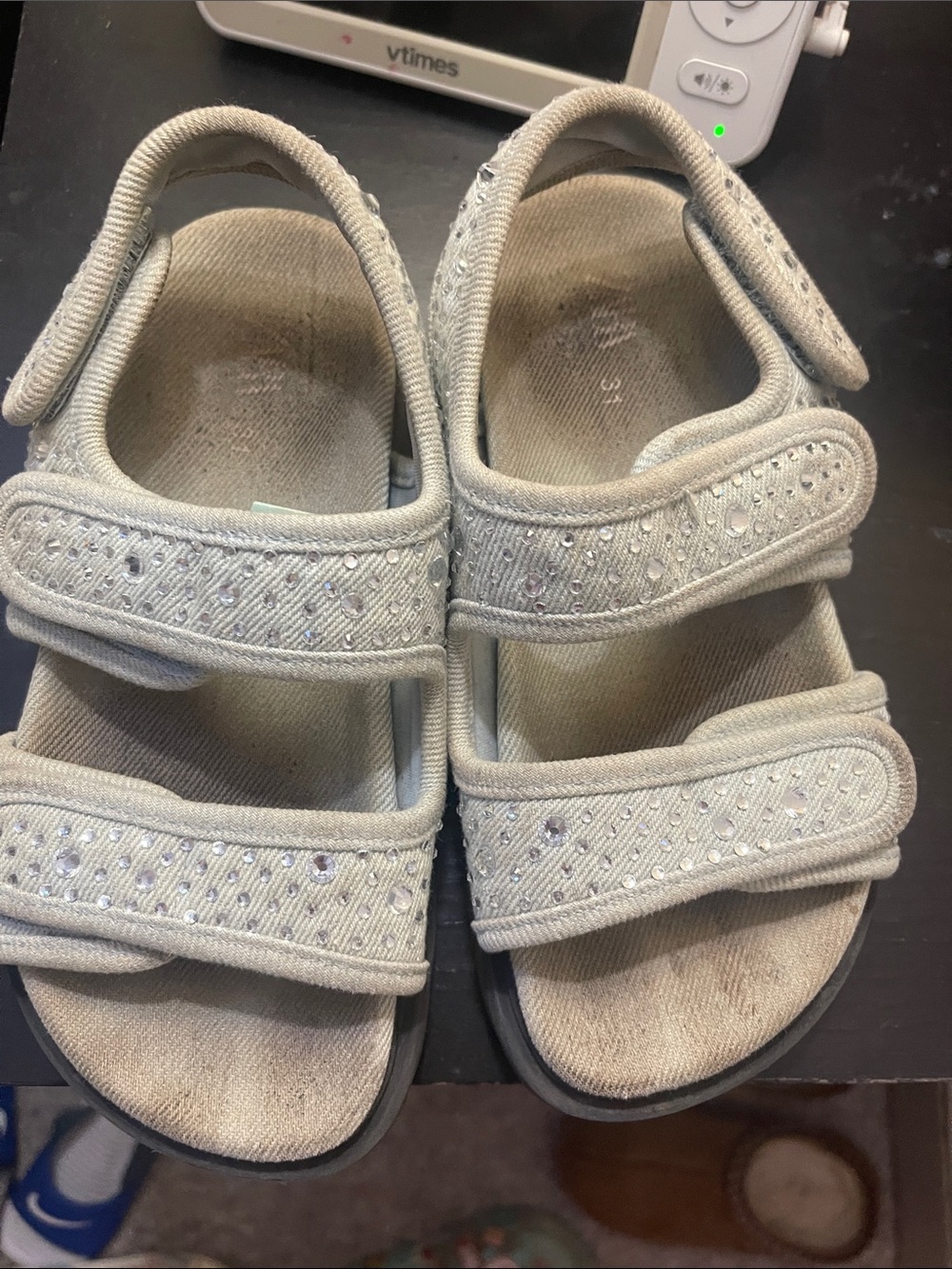 Zara Kids Light Gray Sparkle Velcro Sandals